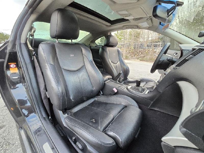 Infiniti G37 Base 2008
