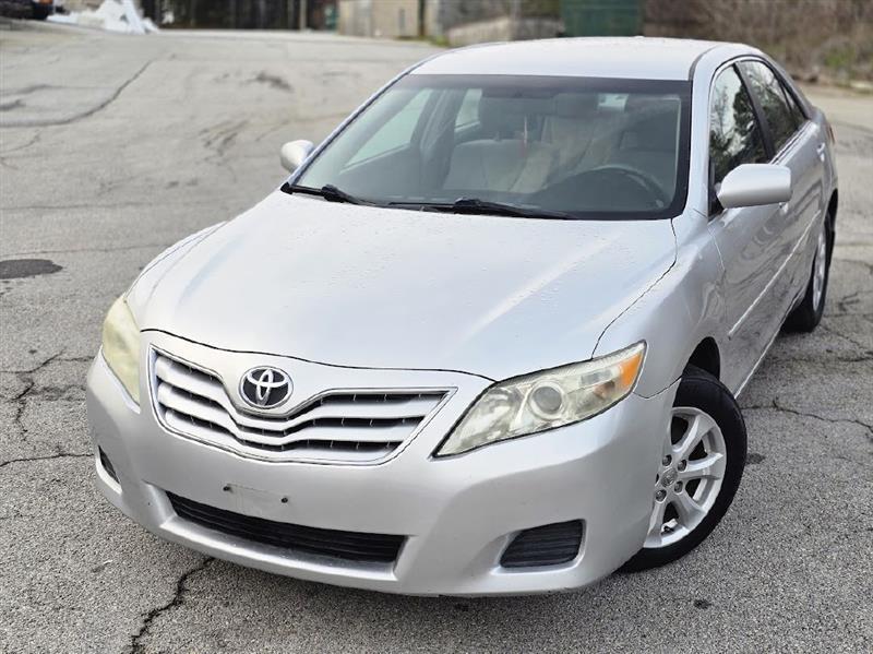 Toyota Camry Base 6-Spd AT 2011