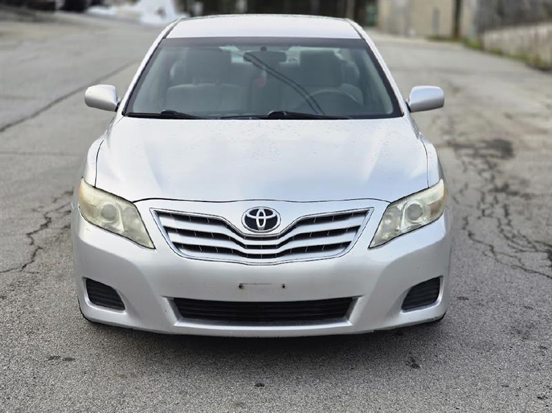 Toyota Camry Base 6-Spd AT 2011