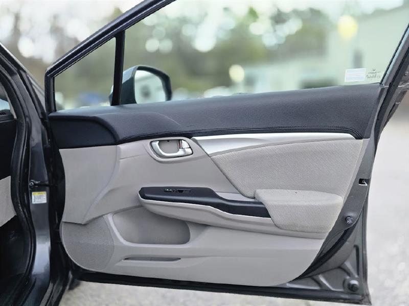 Honda Civic EX Sedan 5-Speed AT 2013