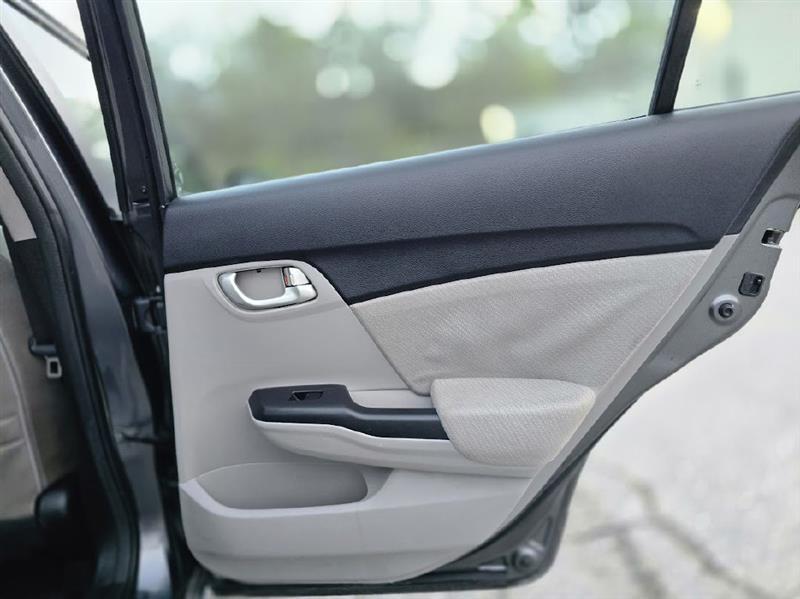 Honda Civic EX Sedan 5-Speed AT 2013