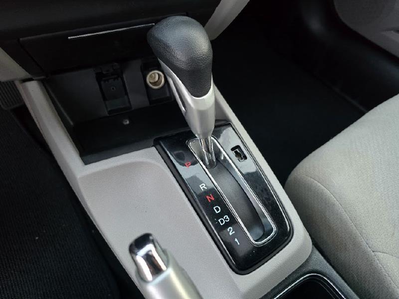 Honda Civic EX Sedan 5-Speed AT 2013