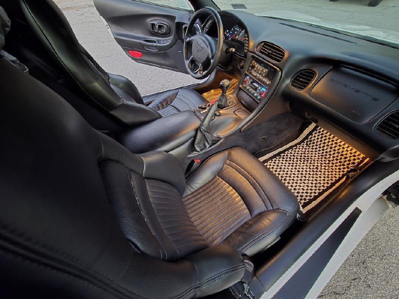 Chevrolet Corvette  2002