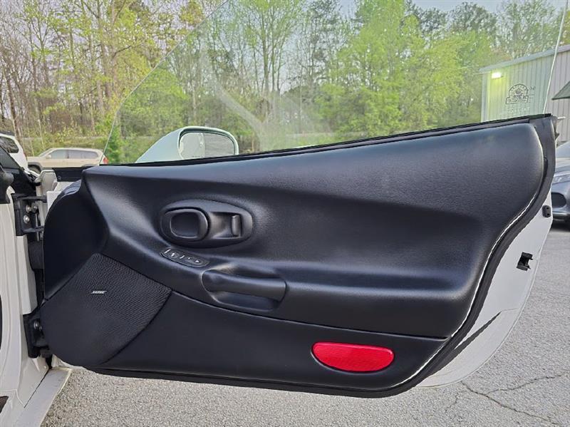 Chevrolet Corvette  2002