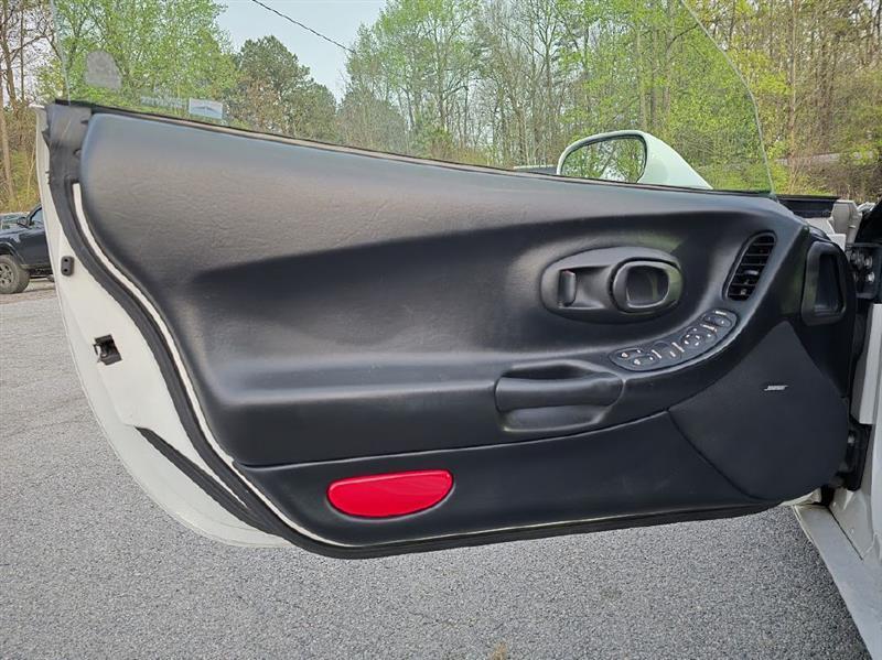 Chevrolet Corvette  2002