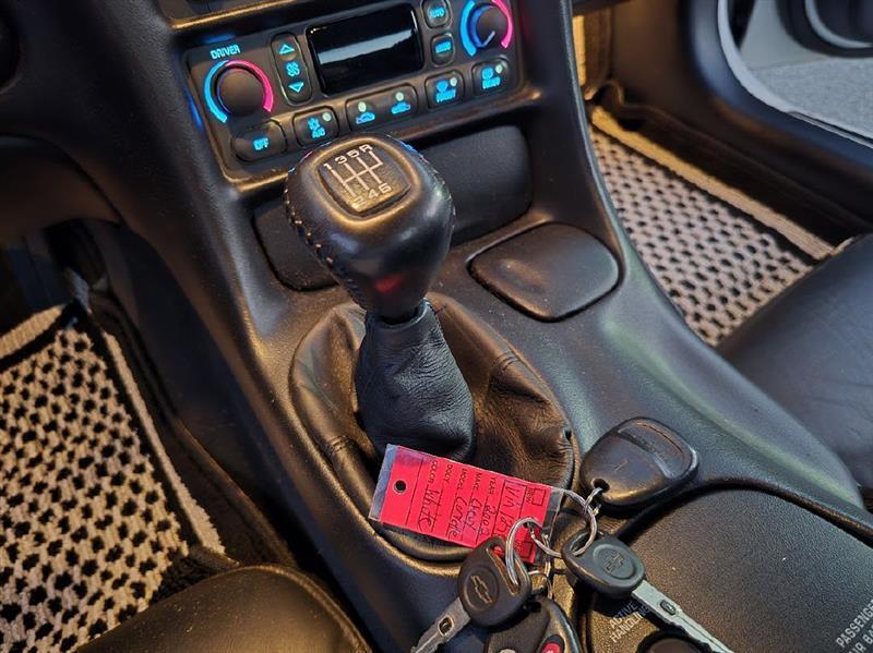 Chevrolet Corvette  2002