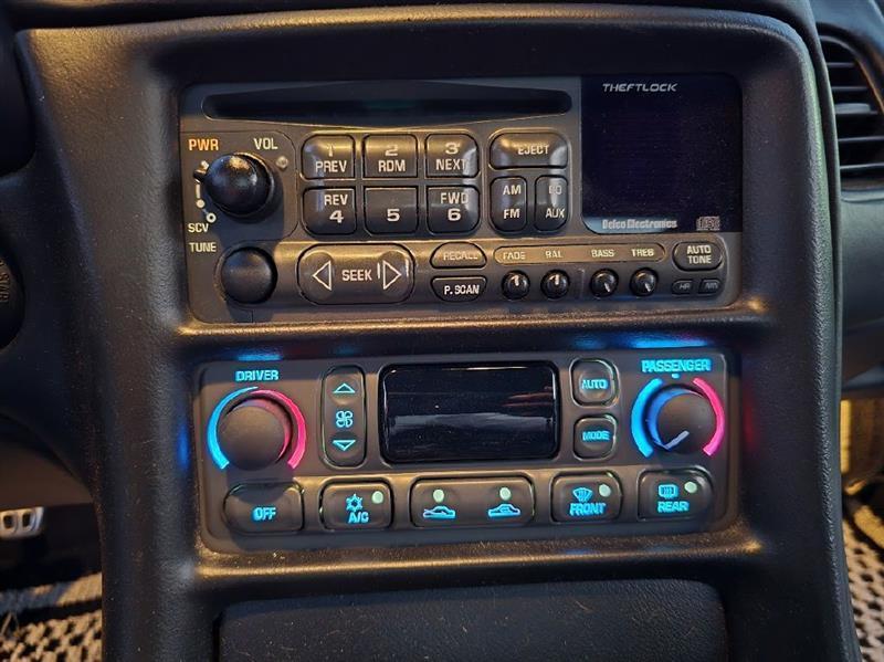 Chevrolet Corvette  2002