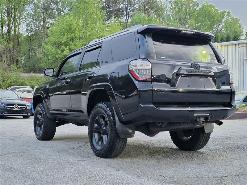 Toyota 4Runner SR5 4WD 2018