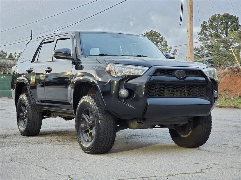 Toyota 4Runner SR5 4WD 2018