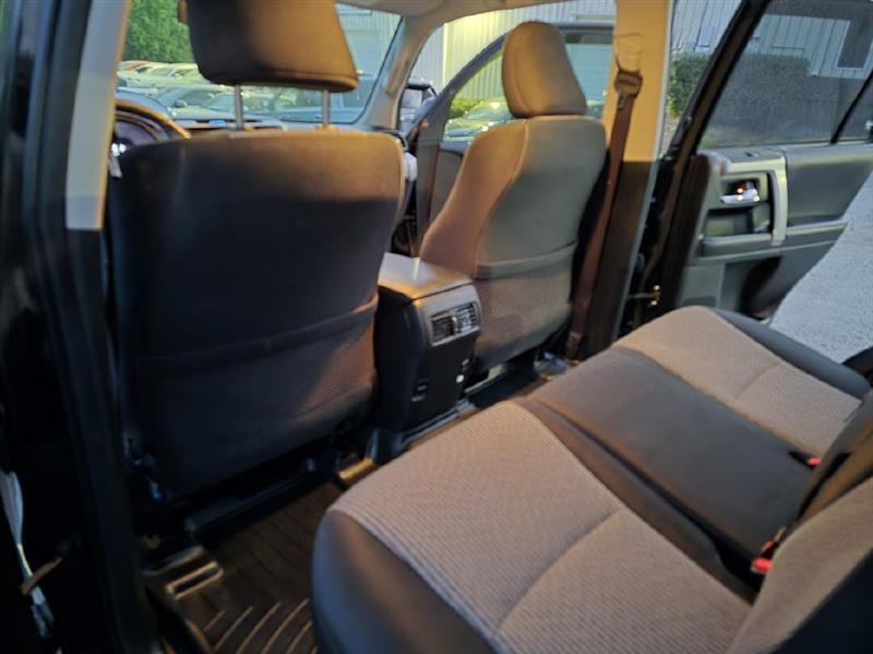 Toyota 4Runner SR5 4WD 2018