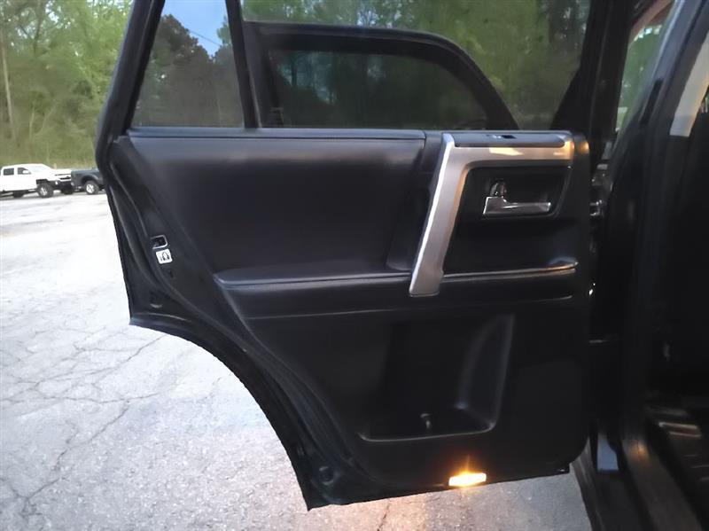 Toyota 4Runner SR5 4WD 2018