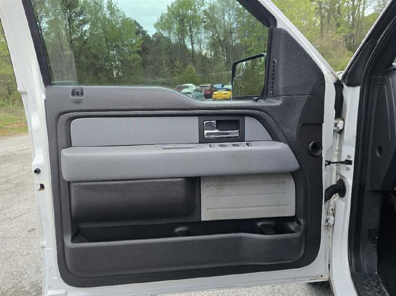 Ford F-150 XL SuperCab 8-ft. Bed 4WD 2013