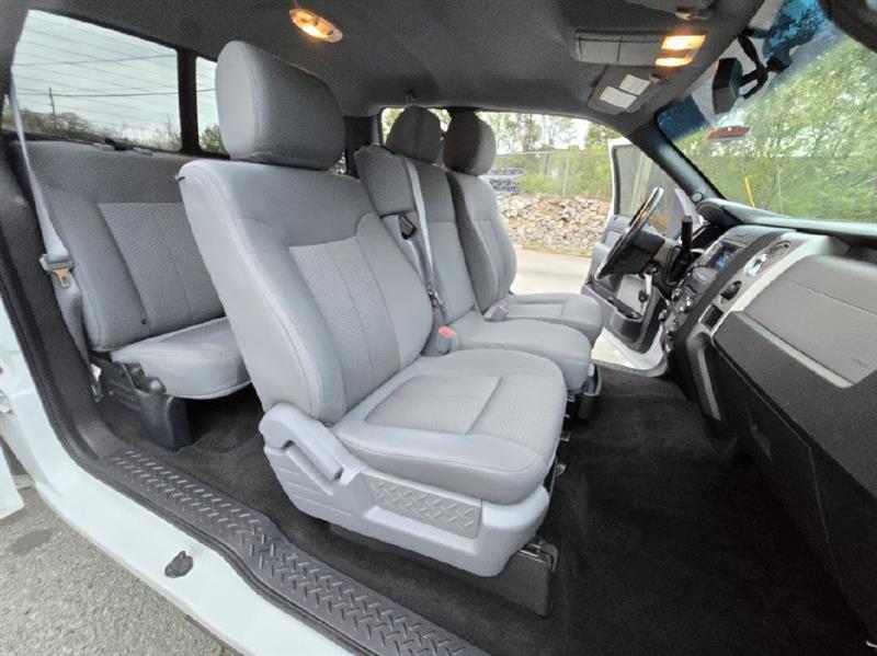 Ford F-150 XL SuperCab 8-ft. Bed 4WD 2013