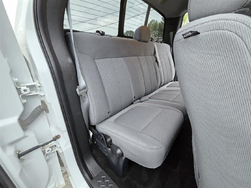 Ford F-150 XL SuperCab 8-ft. Bed 4WD 2013