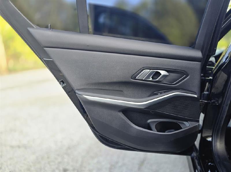 BMW 3-Series 330i 2020