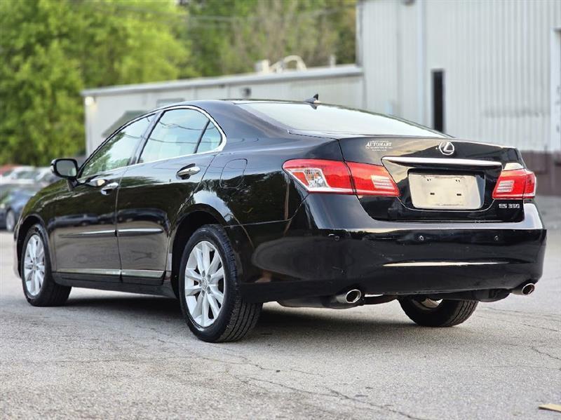 Lexus ES 350 Sedan 2012