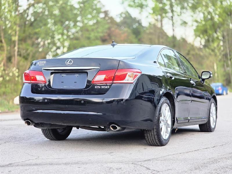 Lexus ES 350 Sedan 2012