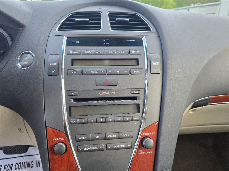 Lexus ES 350 Sedan 2012