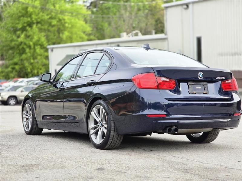 BMW 3-Series 328i Sedan 2012