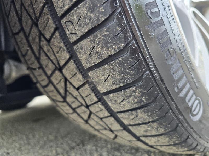 BMW 3-Series 328i Sedan 2012