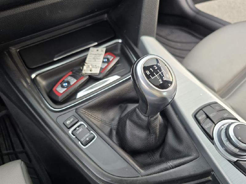 BMW 3-Series 328i Sedan 2012