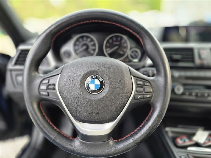 BMW 3-Series 328i Sedan 2012