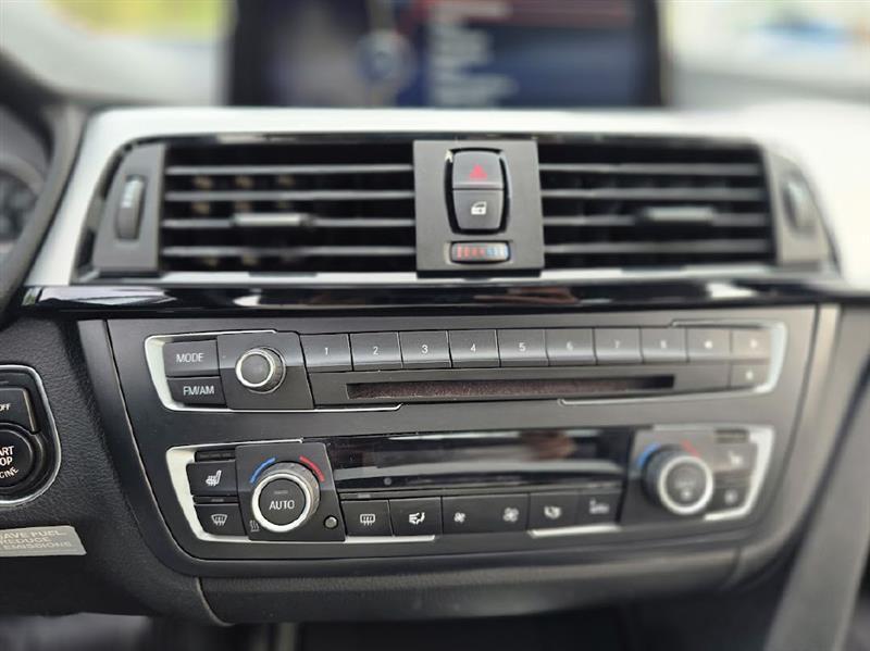 BMW 3-Series 328i Sedan 2012