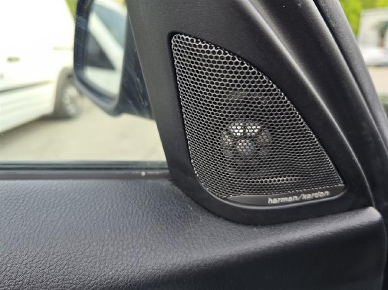 BMW 3-Series 328i Sedan 2012