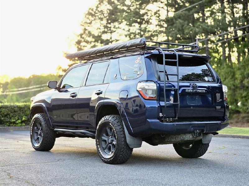 Toyota 4Runner SR5 4WD 2016