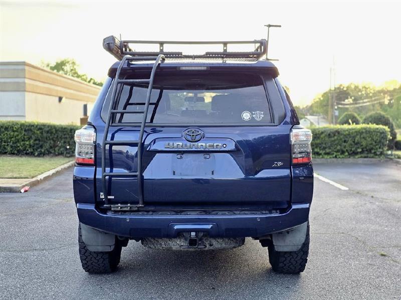 Toyota 4Runner SR5 4WD 2016