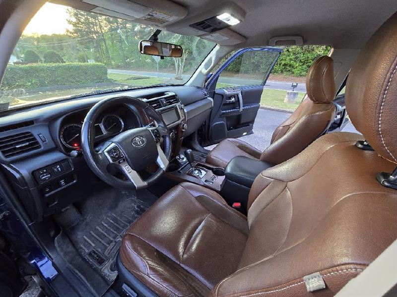 Toyota 4Runner SR5 4WD 2016