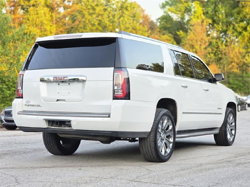 GMC Yukon XL Denali 2WD 2016