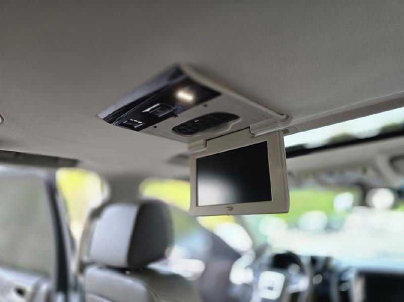 GMC Yukon XL Denali 2WD 2016