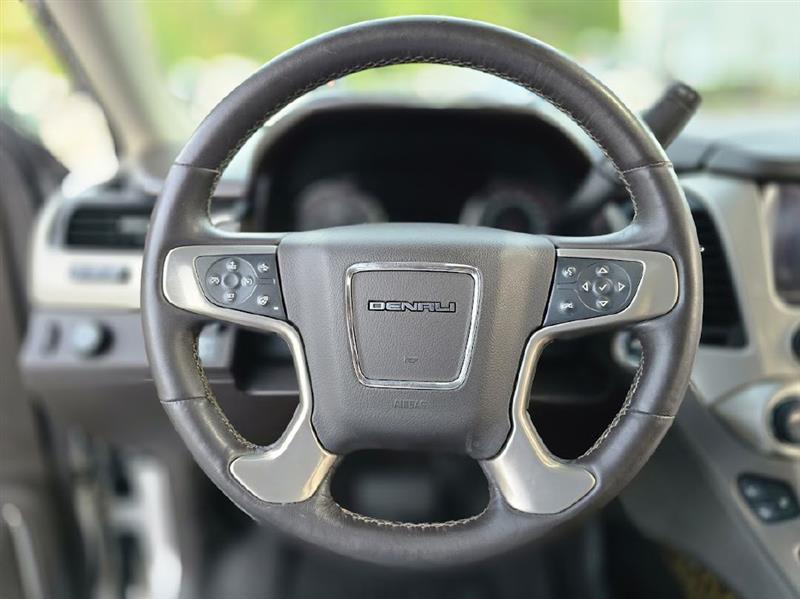 GMC Yukon XL Denali 2WD 2016