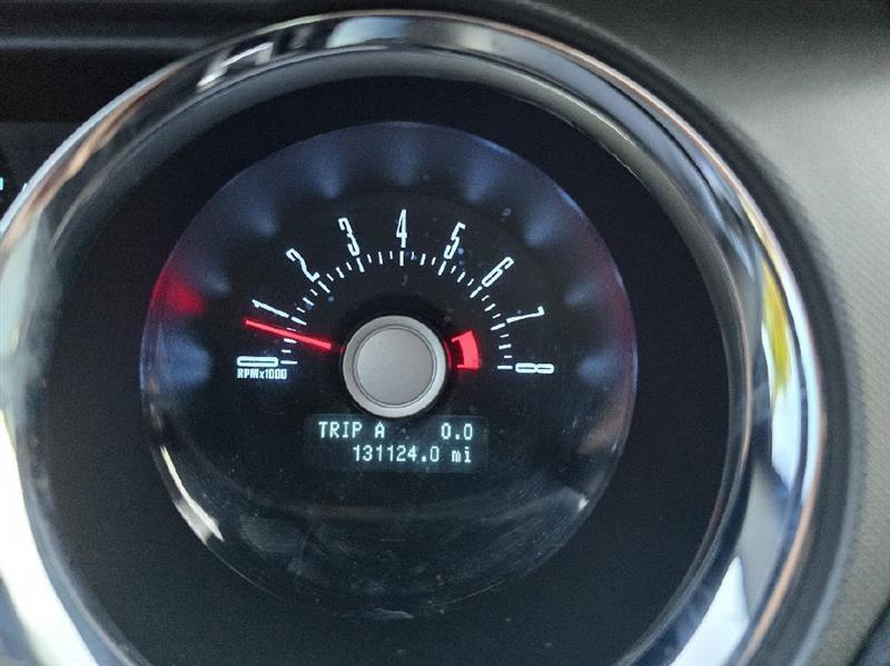 Ford Mustang V6 Coupe 2012