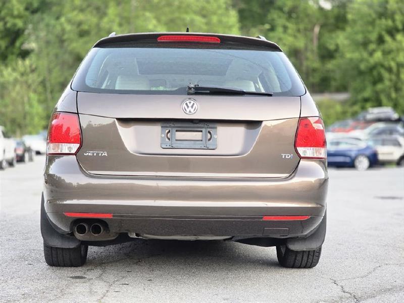 Volkswagen Jetta SportWagen 2.0L TDI 2014