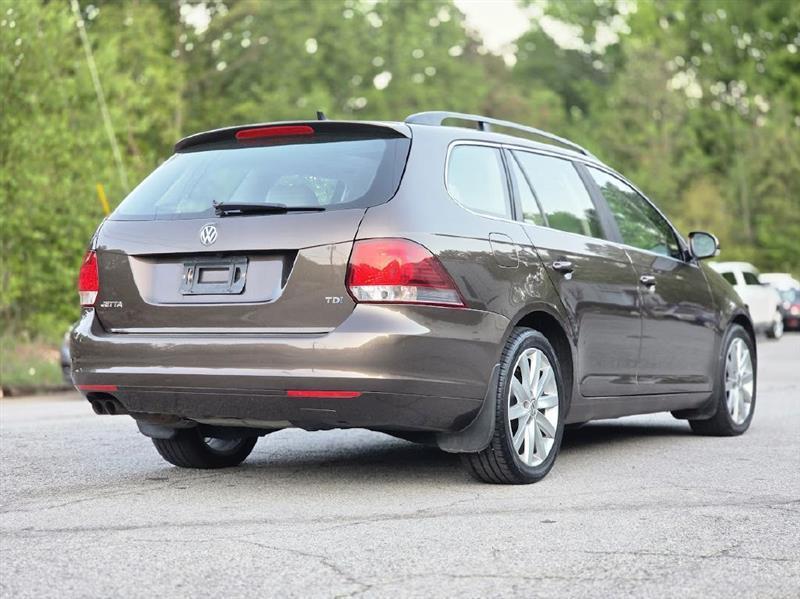 Volkswagen Jetta SportWagen 2.0L TDI 2014