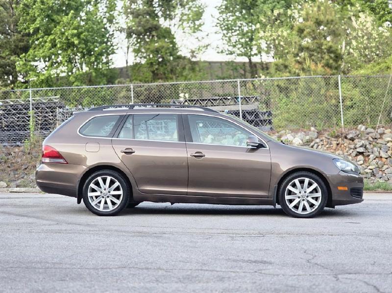 Volkswagen Jetta SportWagen 2.0L TDI 2014