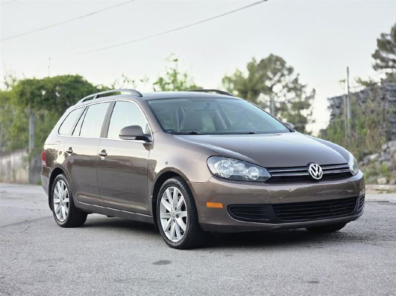 Volkswagen Jetta SportWagen 2.0L TDI 2014