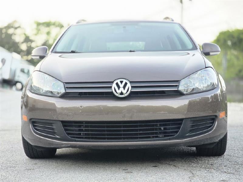 Volkswagen Jetta SportWagen 2.0L TDI 2014