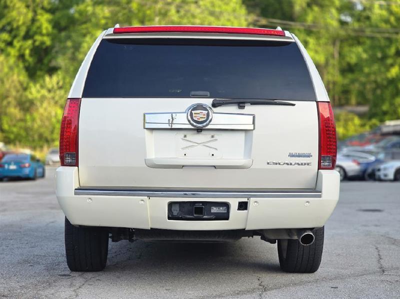 Cadillac Escalade ESV 2WD Luxury 2013