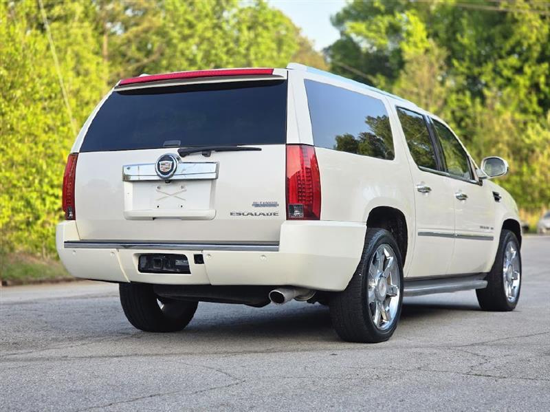 Cadillac Escalade ESV 2WD Luxury 2013
