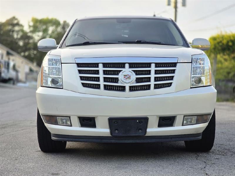 Cadillac Escalade ESV 2WD Luxury 2013