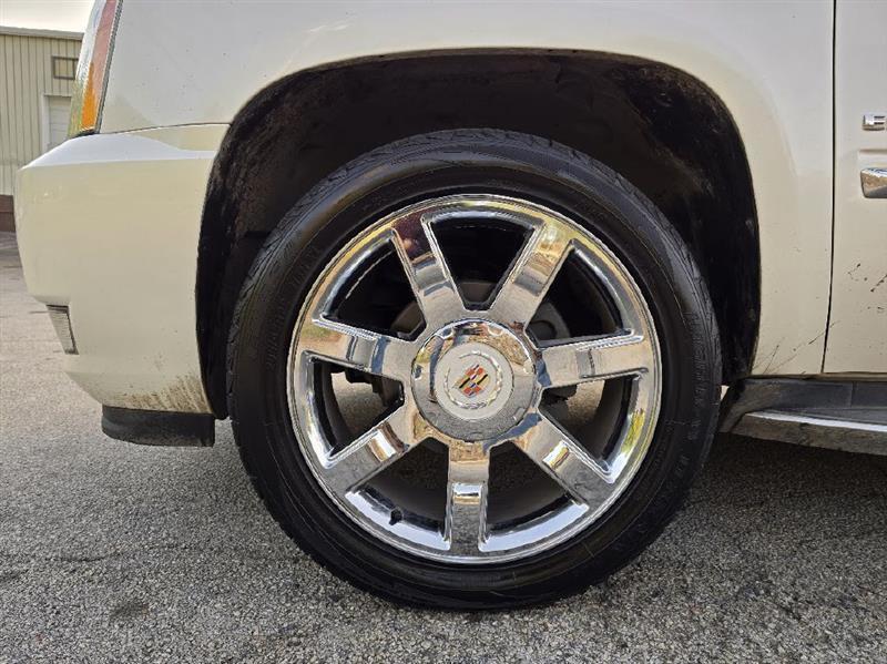 Cadillac Escalade ESV 2WD Luxury 2013