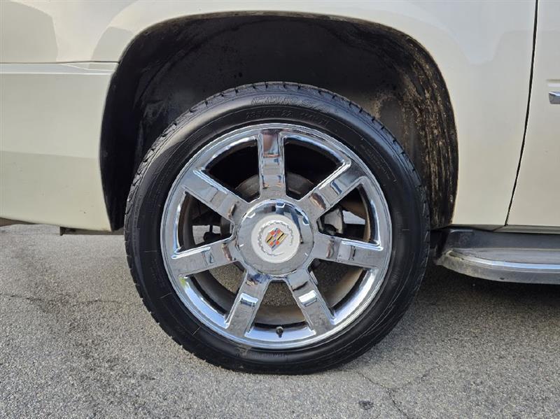 Cadillac Escalade ESV 2WD Luxury 2013