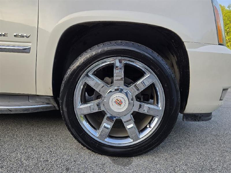 Cadillac Escalade ESV 2WD Luxury 2013