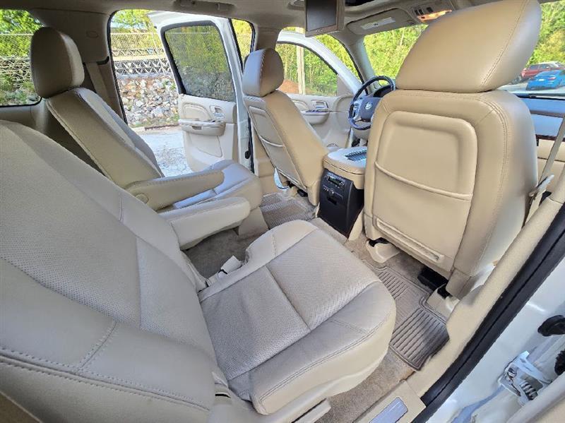 Cadillac Escalade ESV 2WD Luxury 2013