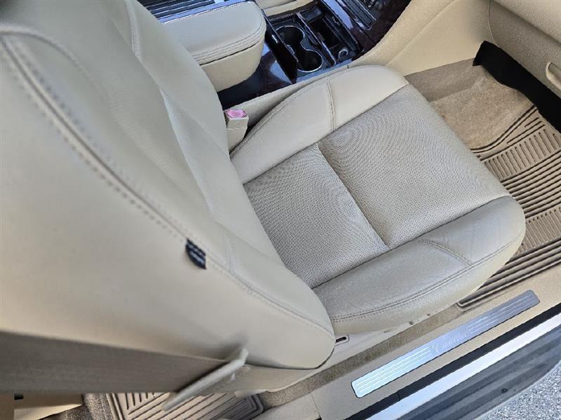 Cadillac Escalade ESV 2WD Luxury 2013