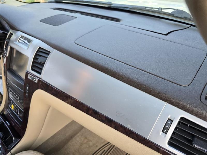 Cadillac Escalade ESV 2WD Luxury 2013