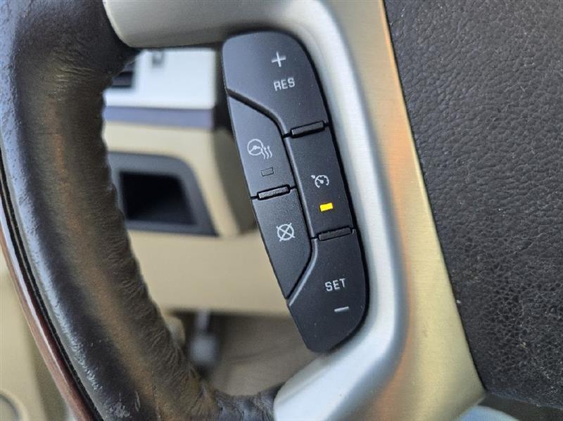 Cadillac Escalade ESV 2WD Luxury 2013